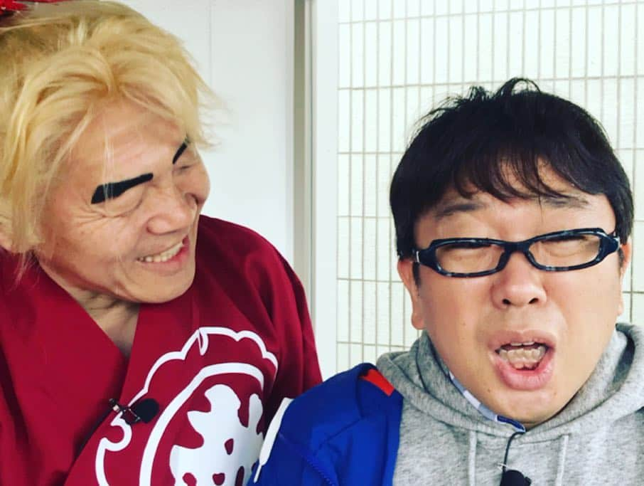 はなさんのインスタグラム写真 - (はなInstagram)「今週土曜日4月13日18:30からフジテレビにて放送「もしもツアーズ」にゲスト出演させていただきます！福原遥ちゃん、平祐奈ちゃん、キャイ〜ンの天野さんとウドさん、Kis-My-Ft2の千賀健永くん、出演者のみなさまがと〜〜っても親切にしてくださってめちゃめちゃ楽しいロケになりました！旅先は日本三大夜桜で有名な高田公園。満開を迎えた桜とみなさまのやさしさに包まれながら幸せなひと時を過ごしてきました。 そして、キャイ〜ンのお二人とは二十数年前に学園祭のお仕事でお会いして以来。当時「なんて仲の良いコンビなんだ！」と感動した覚えがあります。そんなお二人は今でも本当に仲良しで新幹線もバスもロケ中もずっと一緒♡ 息の合うコントは相思相愛の関係から生まれるのですね！ その様子は番組でぜひチェックしてくださいね♪ #もしもツアーズ #高田公園 #2枚目の写真は祐奈ちゃんが撮ってくれたよ」4月11日 11時59分 - hanalovestaco