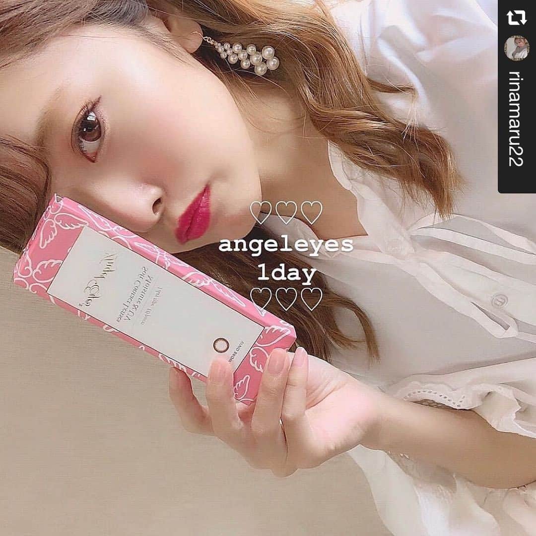 オンラインコンタクトさんのインスタグラム写真 - (オンラインコンタクトInstagram)「この春人気の ナチュラルカラコン🌸 * エンジェルアイズワンデー UVモイストは 人気ファッションモデルの #浅見れいな さんがイメージモデルのナチュラルカラコン💗 * "UVカット×うるおい"を新たに追加した上に、 着色直径が12.8mmとナチュラルに瞳が大きくなるので、幅広い方にお使いいただけるレンズになっています✨ * 非イオン性の素材なので、 目のくもりの原因となるたんぱく質の汚れや、 花粉・PM2.5の汚れにも強い素材です。 * また乾燥しにくい低含水レンズなので、 ドライアイの方におススメです👀✨ * 安心のサンドイッチ製法で作られています！ （サンドイッチ製法とは薄いレンズ素材の間に色素（着色剤）を入れて製造している為、目に色素が触れずにもっとも安全な製造方法と言われております。） * #ディファイン をお使いの方にも コスパ良くて好評いただいています♪♪ * * オンラインコンタクトでは、 大人気のナチュラルサークルレンズ『エンジェルアイズワンデー UVモイスト』がお得にお買物いただけるキャンペーン開催✨ この機会に是非お試しください👀❣️ * ▼ ご注文はこちら https://www.online-contact.cc/fs/contact/c/angel-eyes * ご注文は、 写真をタップまたは、 @onlinecontact ⇧のTOPからも飛べます☝🏻💕 ぜひチェックしてください♡ * * * #エンジェルアイズワンデーUVモイスト #エンジェルアイズワンデー#angeleyes1dayuvmoist #浅見れいな #カラコン #ナチュラルカラコン #ワンデー #ワンデーカラコン #アイメイク #メイク #メイクアップ #時短メイク #春メイク #オフィスコーデ #コスメ #オフィスメイク#オフィスカジュアル #20代ファッション #20代メイク #30代ファッション#30代メイク #40代ファッション#40代メイク #ファッション #コンタクトレンズ #大人可愛い #ボブヘアー #ママ #オトナミューズ」4月11日 12時17分 - onlinecontact