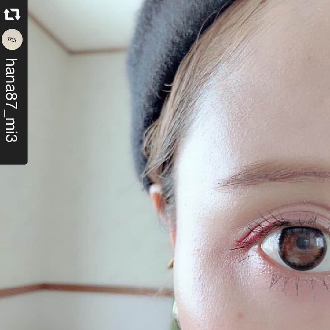 オンラインコンタクトさんのインスタグラム写真 - (オンラインコンタクトInstagram)「この春人気の ナチュラルカラコン🌸 * エンジェルアイズワンデー UVモイストは 人気ファッションモデルの #浅見れいな さんがイメージモデルのナチュラルカラコン💗 * "UVカット×うるおい"を新たに追加した上に、 着色直径が12.8mmとナチュラルに瞳が大きくなるので、幅広い方にお使いいただけるレンズになっています✨ * 非イオン性の素材なので、 目のくもりの原因となるたんぱく質の汚れや、 花粉・PM2.5の汚れにも強い素材です。 * また乾燥しにくい低含水レンズなので、 ドライアイの方におススメです👀✨ * 安心のサンドイッチ製法で作られています！ （サンドイッチ製法とは薄いレンズ素材の間に色素（着色剤）を入れて製造している為、目に色素が触れずにもっとも安全な製造方法と言われております。） * #ディファイン をお使いの方にも コスパ良くて好評いただいています♪♪ * * オンラインコンタクトでは、 大人気のナチュラルサークルレンズ『エンジェルアイズワンデー UVモイスト』がお得にお買物いただけるキャンペーン開催✨ この機会に是非お試しください👀❣️ * ▼ ご注文はこちら https://www.online-contact.cc/fs/contact/c/angel-eyes * ご注文は、 写真をタップまたは、 @onlinecontact ⇧のTOPからも飛べます☝🏻💕 ぜひチェックしてください♡ * * * #エンジェルアイズワンデーUVモイスト #エンジェルアイズワンデー#angeleyes1dayuvmoist #浅見れいな #カラコン #ナチュラルカラコン #ワンデー #ワンデーカラコン #アイメイク #メイク #メイクアップ #時短メイク #春メイク #オフィスコーデ #コスメ #オフィスメイク#オフィスカジュアル #20代ファッション #20代メイク #30代ファッション#30代メイク #40代ファッション#40代メイク #ファッション #コンタクトレンズ #大人可愛い #ボブヘアー #ママ #オトナミューズ」4月11日 12時17分 - onlinecontact