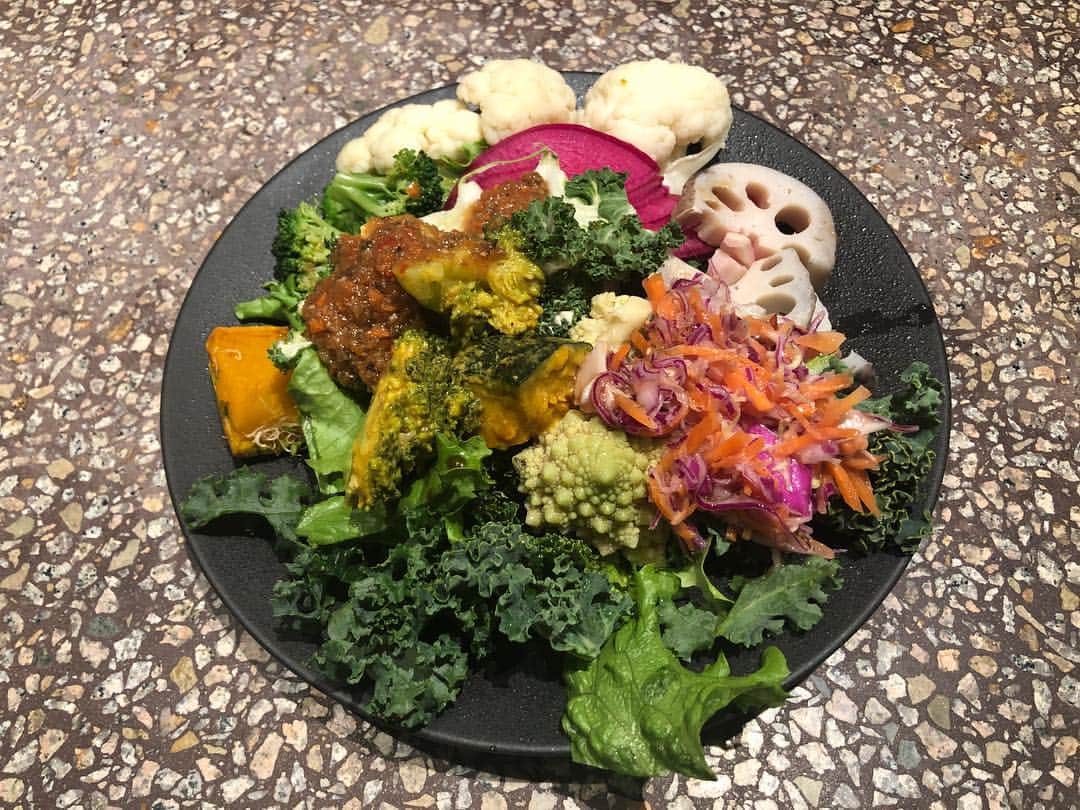 村上佳菜子さんのインスタグラム写真 - (村上佳菜子Instagram)「. . . ここ最近の美味しかった子たち。 . ごちそうさま。 幸せをありがとう。 . . . #Canaちゃんグルメ #生きる喜び #食という美」4月11日 12時18分 - kanako_m_official