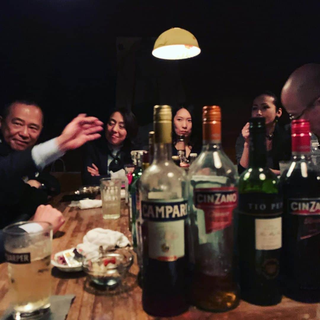 松尾貴史さんのインスタグラム写真 - (松尾貴史Instagram)「先日大阪で、読売演劇大賞優秀男優賞を祝う会を、気のおけない友人たちに催して頂きました。感謝感激です。」4月11日 12時35分 - kitsch.matsuo