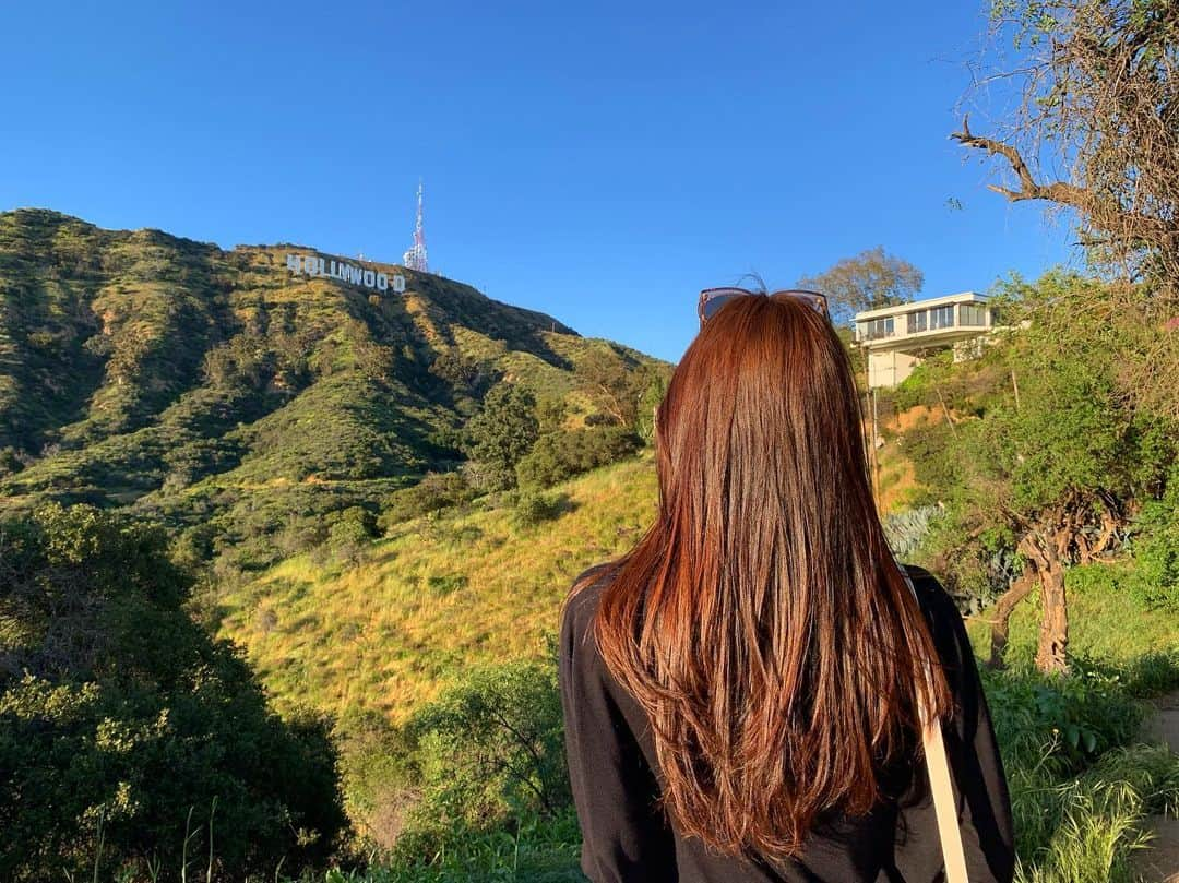 ユ・ヘジュさんのインスタグラム写真 - (ユ・ヘジュInstagram)「⛰✌🏻」4月11日 12時38分 - r_yuhyeju