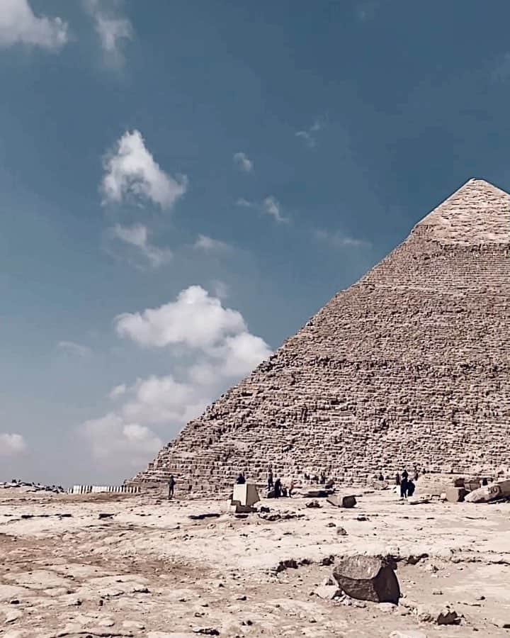 Manamiのインスタグラム：「Egypt trip🇪🇬🐪🌴 w/ @aiai0311 @mina__37__  ㅤ 📹 @dji_japan @djiglobal #osmopocket 📱 @apple #iPhoneXSMAX #iPhoneXS #manashikavideo」