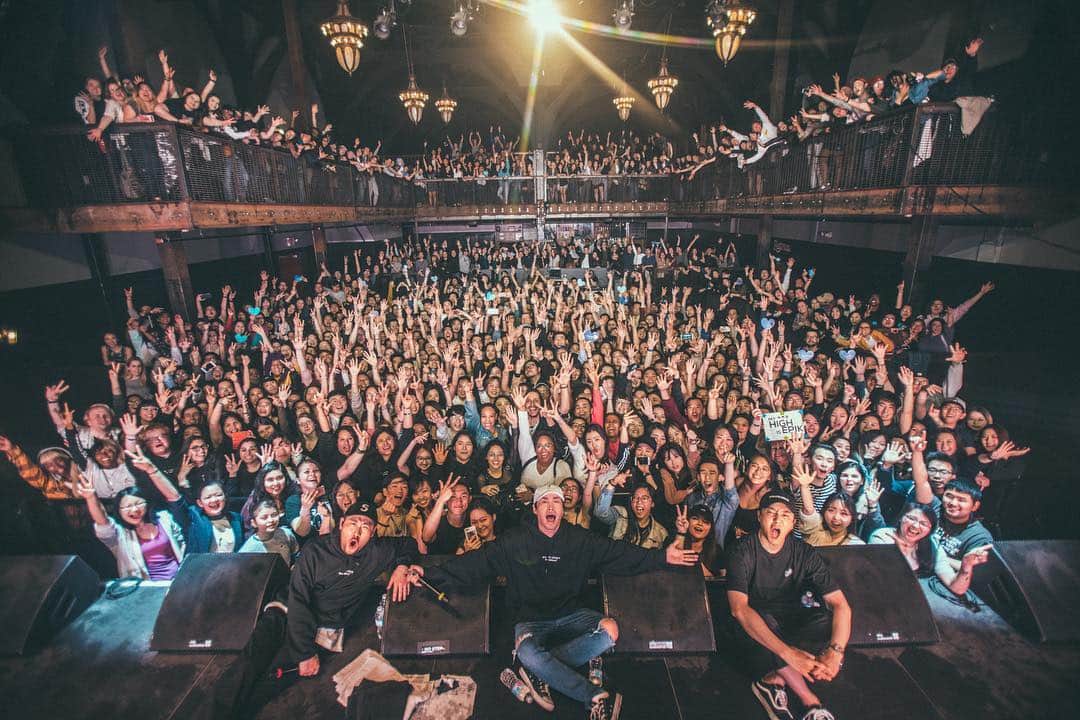 ミスラ・ジン さんのインスタグラム写真 - (ミスラ・ジン Instagram)「Philadelphia 🙏 🙏 🙏 📸 by @Bobo.xxndigo tour management: @enmgmt tickets at epikhigh.com #epikhigh2019tour」4月11日 13時14分 - realmithrajin
