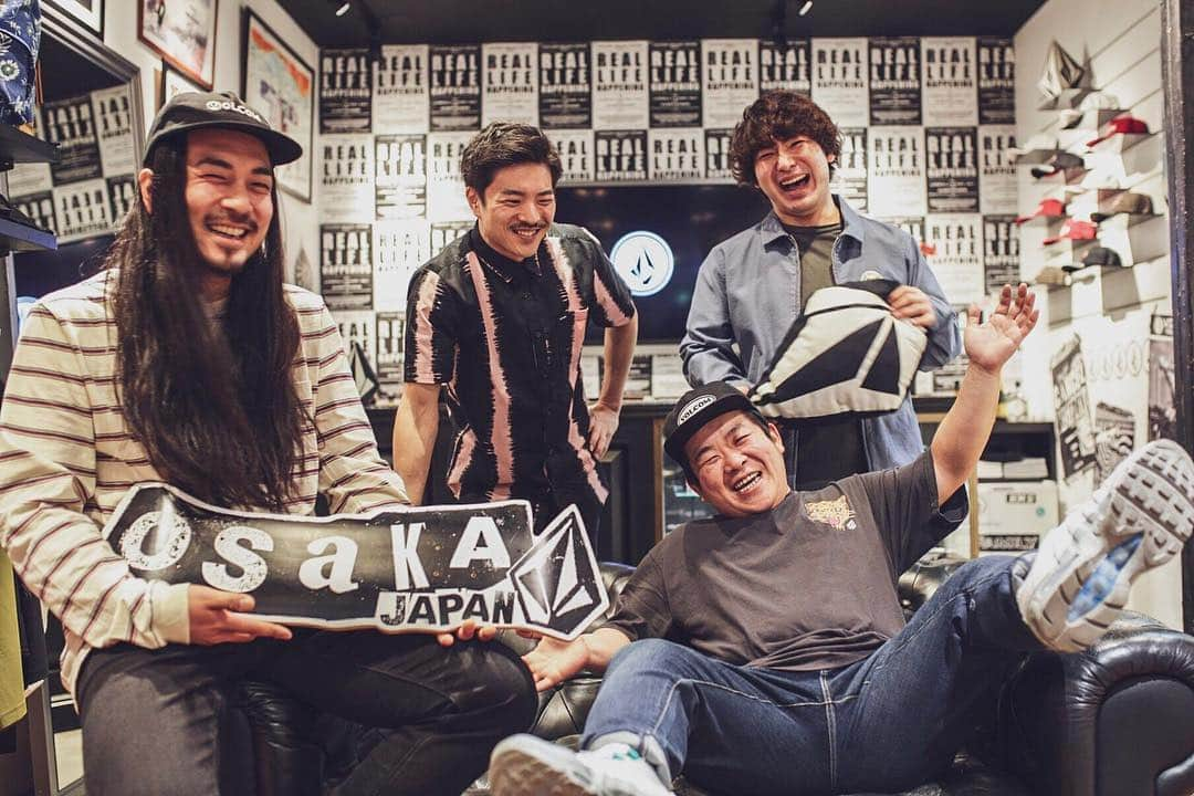 VolcomJapanさんのインスタグラム写真 - (VolcomJapanInstagram)「Welcome to the family @waterweed_jp 🤘🏼 📷: @_showstopper_  #waterweed_jp #Volcom #VolcomJapan #TrueToThis #ボルコム @volcomstudio」4月11日 13時16分 - volcomjapan