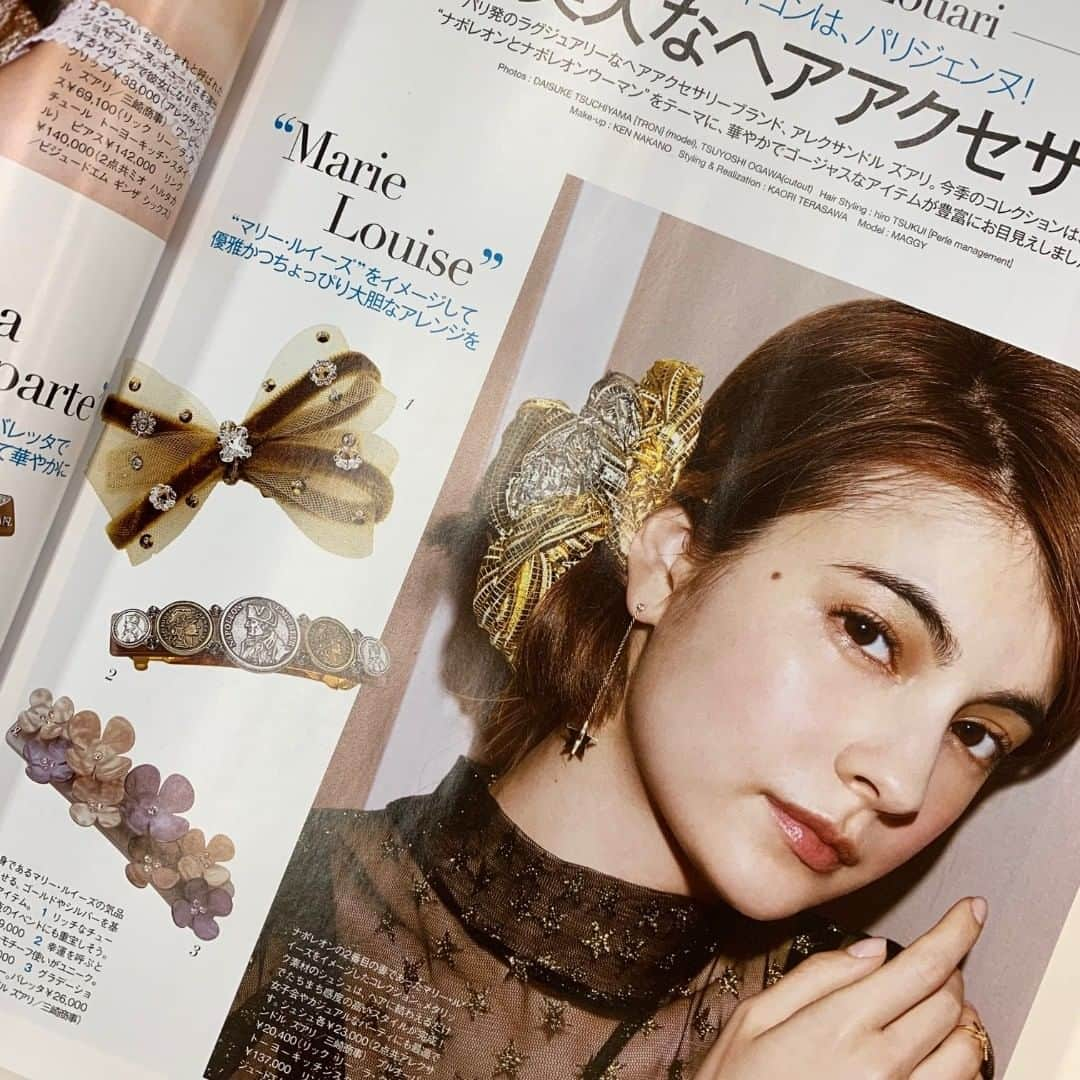 ALEXANDRE ZOUARI JAPANさんのインスタグラム写真 - (ALEXANDRE ZOUARI JAPANInstagram)「25ansの5月号にてナポレオンとその周りの女性達をイメージした華やかでゴージャスな今季のコレクションをご紹介頂きました！ぜひご覧ください！  #アレクサンドルズアリ #ヘアアクセサリー #ヘアゴム #おしゃれ #ファッション #アクセサリー #カチューシャ #バレッタ #ヘアクリップ #スワロフスキー #ご褒美ジュエリー #リュクス #ゴージャス #ブライダル #エレガント #大人かわいい #髪飾り #ヘアアクセ #ヘアアレンジ #ショッピング #alexandrezouari #hairaccessories #hairarrange #hairstyle #madeinfrance #followme #instagood」4月11日 13時33分 - alexandre.zouari_japan