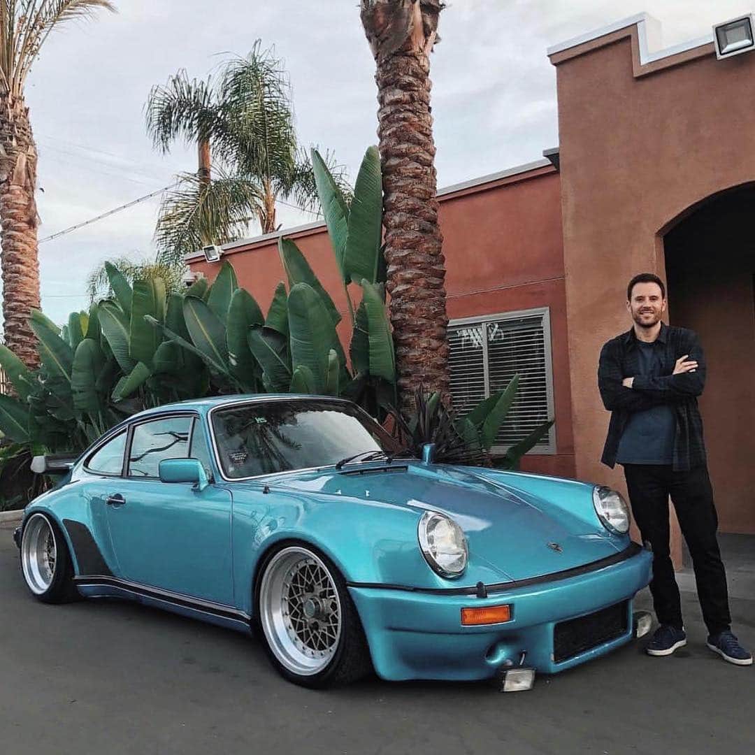 CarsWithoutLimitsさんのインスタグラム写真 - (CarsWithoutLimitsInstagram)「Who else loves this Porsche 😍 @mralexmanos Classic Car Finder  #carswithoutlimits #mralexmanos」4月11日 13時54分 - carswithoutlimits