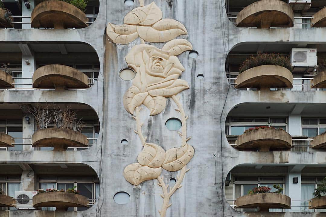 言身寸 in Tainan, Taiwanさんのインスタグラム写真 - (言身寸 in Tainan, TaiwanInstagram)「#十口人聯合建築師事務所 鄰里風景 - #看不見的城市 / #籠流連 - 2019.4.11 #taiwan #taipei #台灣 #台湾 #台北 #写真 #vsco #vscocam #vscotaiwan #vscoTW #vscotaipei #ig_streetphotography #AmazingTaiwan #iseetaiwan #exploretaiwanculture #taiwan_streetphotography #Streets_Vision #sonya7ii #Loxia35」4月11日 14時52分 - kukud83