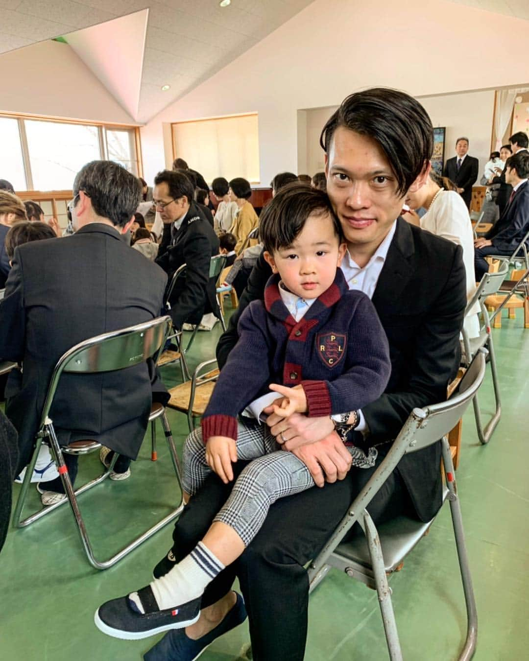 竹内択さんのインスタグラム写真 - (竹内択Instagram)「#nagano #kindergarten #myson #dan #congrats #johnlawrencesullivan #uniqlo #toms #入園式 #幼稚園 #長野 #takutakeuchi #竹内択」4月11日 15時28分 - taqtakeuchi