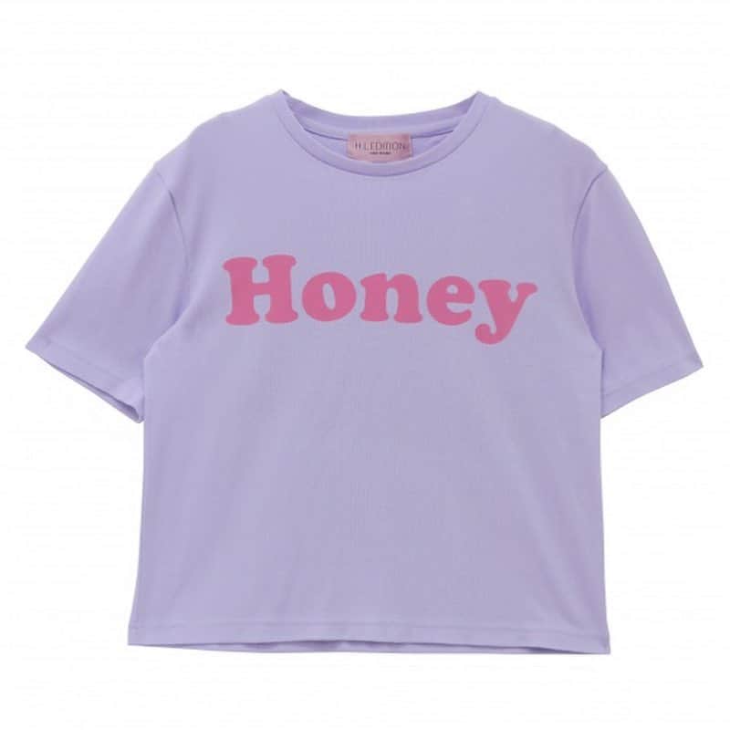 HONEY MI HONEY OFFICIALさんのインスタグラム写真 - (HONEY MI HONEY OFFICIALInstagram)「@hledition_official  Honey logoT-shirt ¥6,800  キャッチ―なロゴがプリントされたベーシックTシャツ  バックに小さくあしらわれたハートモチーフもキュート  コンパクトなサイジングのSサイズとユニセックスサイズのLサイズの2サイズ展開  @honeymihoney_style  #HONEYMIHONEY」4月12日 1時48分 - honeymihoney_official