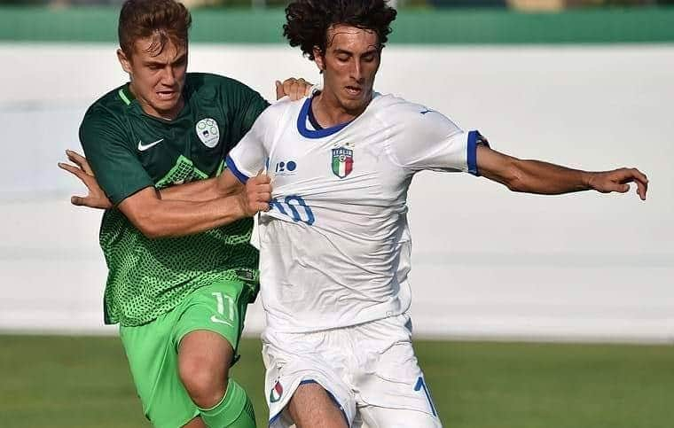 サッカーイタリア代表さんのインスタグラム写真 - (サッカーイタリア代表Instagram)「#Under18🇮🇹 Amichevole contro l’Ungheria🇭🇺 a Telki il 17 aprile. Franceschini convoca 20 giocatori . Nuovo test contro i pari età ungheresi presso il Centro Federale magiaro. E’ il penultimo impegno della Nazionale giovanile che chiuderà la stagione l’8 maggio contro l’Austria . . #VivoAzzurro」4月12日 2時03分 - azzurri