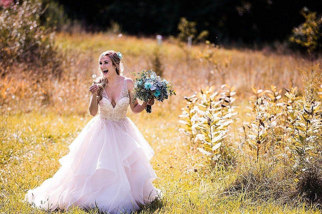 NikonUSAさんのインスタグラム写真 - (NikonUSAInstagram)「From #NikonAmbassador @cliffmautner: “With spring on my mind, here's one from the lovely Danielle's wedding a short while ago from @hollyhedgeestate. It's a reminder to me that the weather will actually get warmer, soon! Here's hoping. ⁣⠀ ⁣⠀ Nikon D5, NIKKOR 70-200mm f/4 1/4000 F4 @ ISO 200⁣⠀ ⁣⠀ #NikonNoFilter #HollyHedgeEstate #HollyHedgeEstateWedding #NJWeddingPhotographer #PhillyWeddingPhotographer #NikonD5 #D5”」4月12日 2時13分 - nikonusa