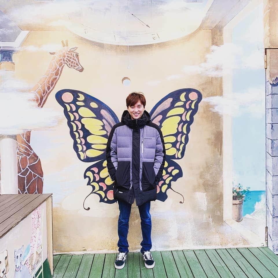 ホ・ジョンミンのインスタグラム：「나의 라방을 그리워 하는 사람들이 많아졌다 라방할땐 오빠 도데체 왜 그래요 정민아 너 미쳤냐 이러더니.흥칫뿡 라방 이제 절대 안할거다」