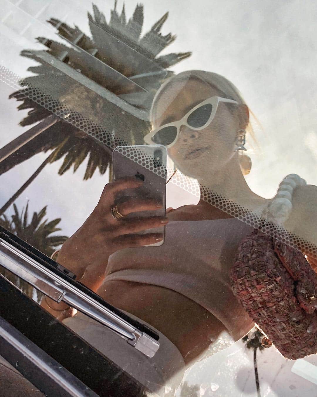 レオニー・ハンネさんのインスタグラム写真 - (レオニー・ハンネInstagram)「LA reflections. 🌴 #LosAngeles #LA」4月12日 2時46分 - leoniehanne
