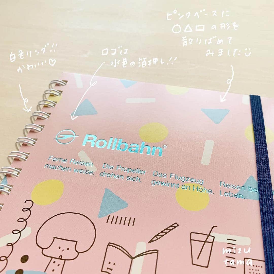 mizutamaさんのインスタグラム写真 - (mizutamaInstagram)「いよいよ明日からですね﻿ 文具女子博petit大阪！﻿ いいなーいいなー！﻿ わたしも行きたかった！﻿ （↑本気で行こうと思ってた。笑）﻿ 参戦のみなさん、下調べは完ぺきでしょうか⁉︎﻿ 文具まみれになって楽しんできてください！！﻿ ﻿ 先日の4/1の投稿でもお知らせした﻿ 文具女子博petit大阪で販売になる﻿ 限定mizutamaロルバーンをひとつずつ﻿ わたしの熱いロルバーン愛と共に﻿ 詳しくアップしたいと思います！！﻿ 販売についての詳細は4/1の投稿で👍。﻿ ﻿ ﻿ 自分で言うのもあれですが(笑)﻿ とってもかわいく出来上がっております😍！！﻿ 春色ロルバーン🌷で﻿ 毎日がちょっと楽しくなりますように♪﻿ ﻿ ﻿ ----------------------------------﻿﻿ ﻿﻿ 4/12〜14文具女子博petit大阪﻿ DELFONICS さんの特設ブースにて﻿﻿ 文具女子博会場限定﻿ mizutamaコラボロルバーン販売です！﻿ ﻿﻿ 限定ロルバーンについては﻿﻿﻿ お一人様各柄2冊まで 各日各回限定数ありの﻿﻿﻿ 制限付きになっております。﻿﻿ ﻿﻿ 詳しくはデルフォニックスさんのアカウントにて﻿﻿ @delfonics_official ﻿ ﻿﻿ イベントの詳細は文具女子博さんのアカウントにて﻿﻿ @bungujoshi ﻿﻿ ﻿ ﻿ ----------------------------------﻿﻿ ﻿﻿ ﻿ ﻿﻿ ﻿﻿ そして、そして！全国の皆さん！朗報です！﻿﻿ 今回特別に、デルフォニックスさんの﻿﻿ WEB SHOPでも通販していただけることになりましたー！！！🎉﻿﻿ 4/12 午前11:30〜 数量限定で販売になります。﻿﻿ （先に会員登録しておいた方がいいかと思いますー👍）﻿ 明日4/12からですので﻿ ぜひぜひチェックしてみてください☆﻿ ﻿ ﻿﻿ ﻿﻿ ﻿﻿ ﻿﻿﻿﻿﻿﻿﻿﻿﻿﻿﻿﻿﻿﻿﻿#ロルバーン #ロルバーン愛 #ロルバーン沼﻿﻿ #デルフォニックス #delfonics﻿﻿ #文具女子博 #文具女子博petit大阪﻿﻿ #限定ロルバーン #rollbahn﻿﻿ #文房具 ﻿﻿#文具 #文房具好き﻿﻿﻿﻿ #drawing #doodle  #mizutama﻿﻿ #stationery﻿﻿﻿﻿﻿ #stationerylove﻿﻿﻿﻿ #mizutamaロルバーン ﻿﻿ ﻿﻿ ﻿ わたし…文具女子博に行かないのに…﻿ もの凄く緊張しております…ドキドキする…💓﻿ 今日は枕元にmizutamaロルバーンを置いて﻿ 寝ようと思います(笑)。」4月11日 18時11分 - mizutamahanco