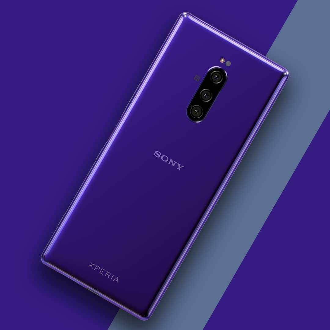 Sony Mobileさんのインスタグラム写真 - (Sony MobileInstagram)「Guided by the brilliance of light, explore the precious shades of #Xperia. #Design #Colourful」4月11日 18時16分 - sonyxperia