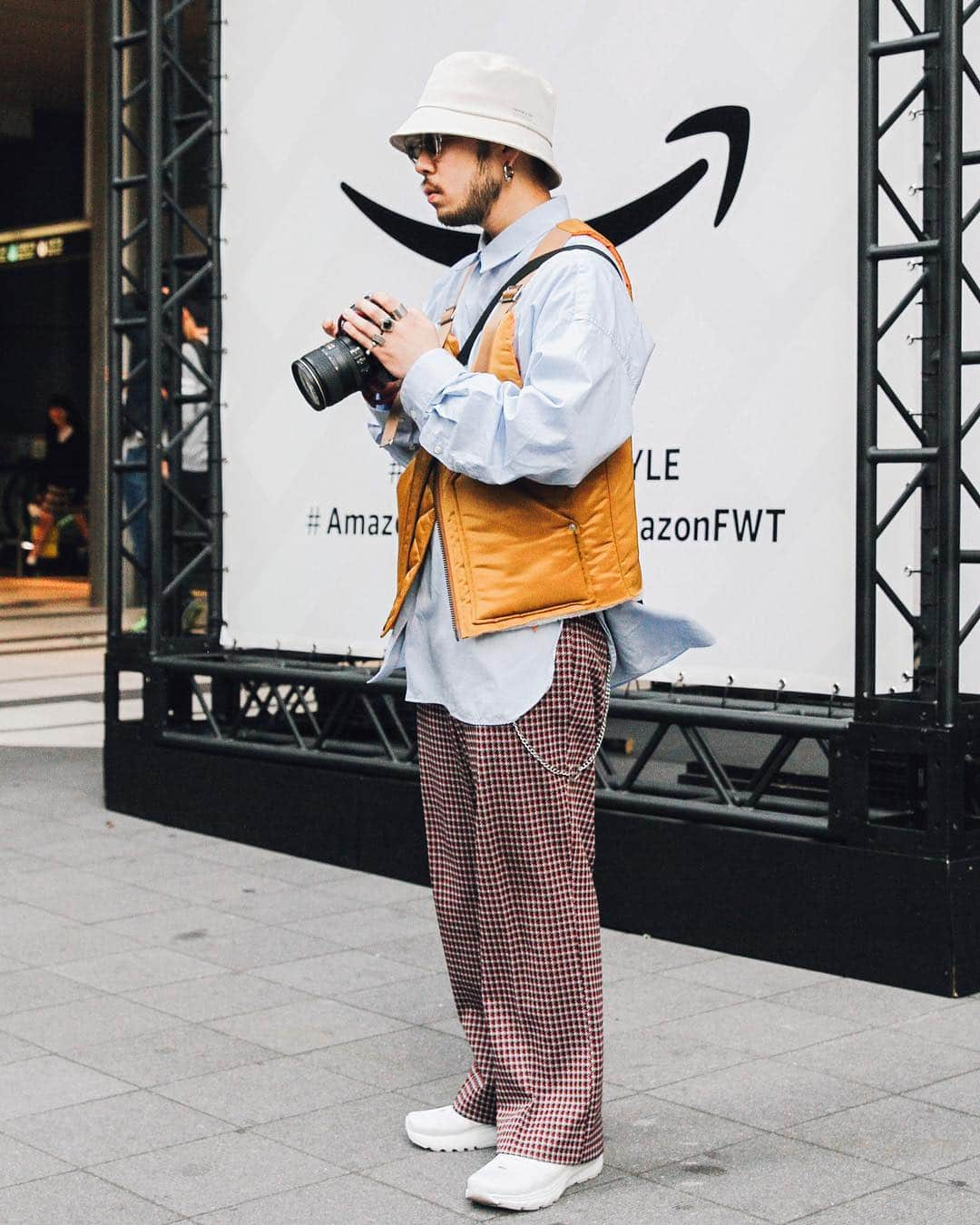 Fashionsnap.comさんのインスタグラム写真 - (Fashionsnap.comInstagram)「【#スナップ_fs】 Name イリグチ ケンタ  Vest #elephantTRIBALfabrics Pants #used Bag #PORTVEL Shoes #SALOMON Hat #PORTVEL Eyewear #GENTLEMONSTER  #fashionsnap #fashionsnap_men」4月11日 18時17分 - fashionsnapcom