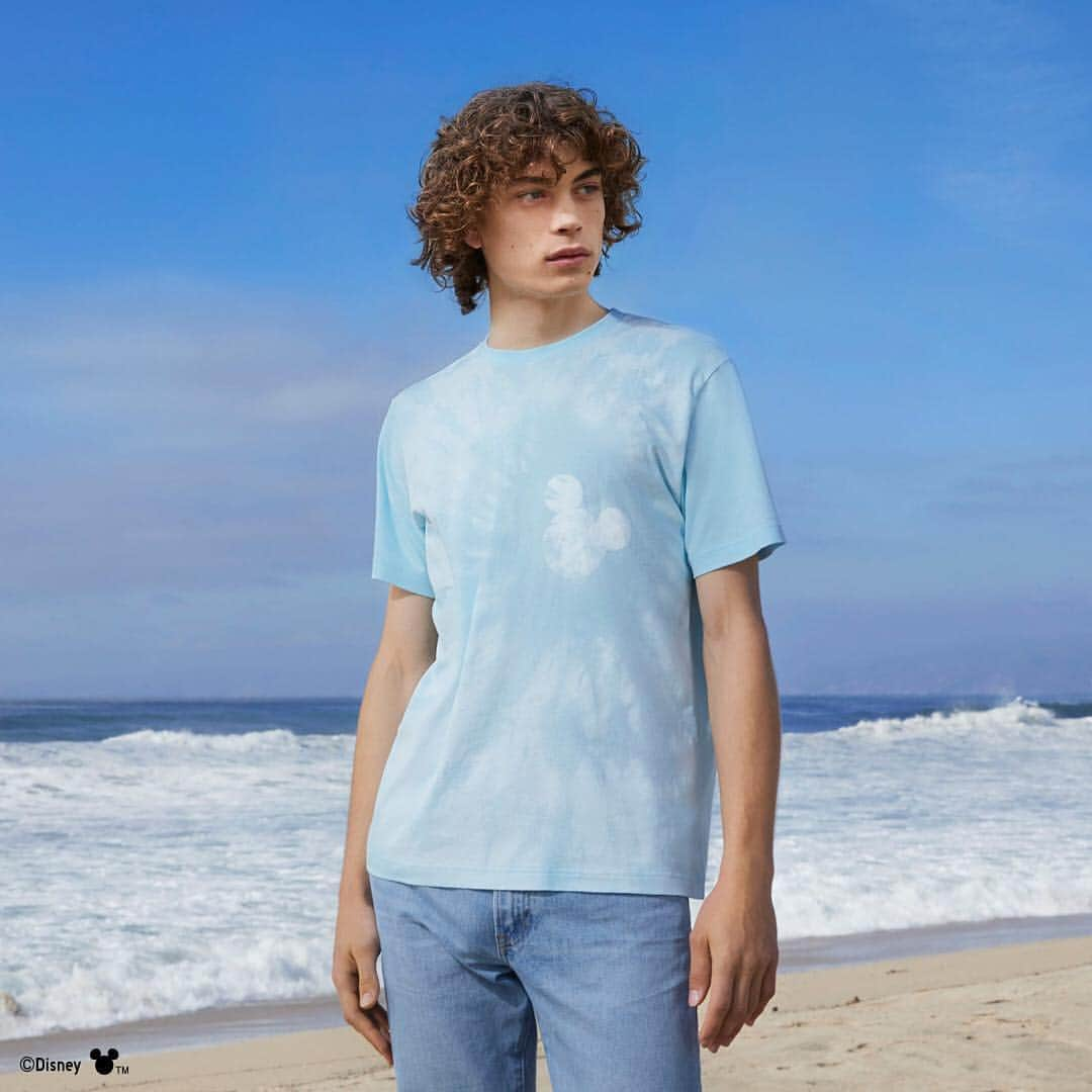 ユニクロさんのインスタグラム写真 - (ユニクロInstagram)「Now on sale, MICKEY BLUE is a collection inspired by traditional indigo color and the blue ocean that connects the world. ﻿ Get ready for summer vacation with BLUE!﻿ @uniqlo.ut @Disney﻿ #UT2019 #uniqloUT #uniqlo #MICKEYBLUE #WEARYOURWORLD #magicforall」4月11日 18時18分 - uniqlo