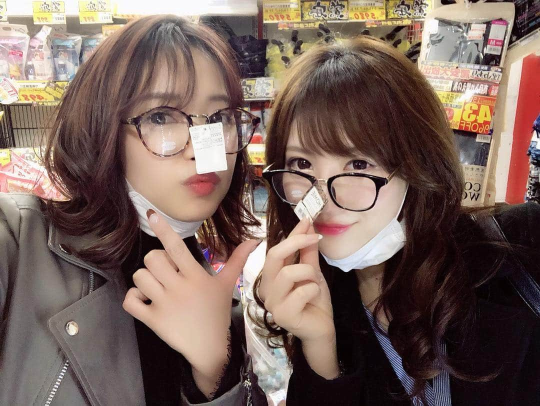 川本愛彩さんのインスタグラム写真 - (川本愛彩Instagram)「自分に合ったメガネ🕶 中々見つからない(((^^;) . . #メガネ女子 #似合わない #関係ない #glasses #fashion #avanpromotion」4月11日 18時21分 - aya_s.collection