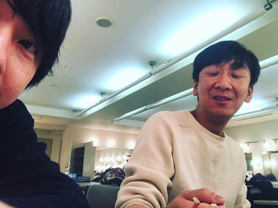 のインスタグラム：「飯塚さんごめんなさい。#がっつり閉じ目」
