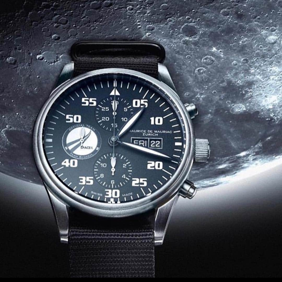 Maurice De Mauriac Zurichさんのインスタグラム写真 - (Maurice De Mauriac ZurichInstagram)「LET THE COUNTDOWN BEGIN ! 9hours till landing ! How exciting ! We are very proud to be part of this adventure ! #mauricedemauriac #moonlanding #spaceil #swisswatch #beresheet」4月11日 18時39分 - mauricedemauriac