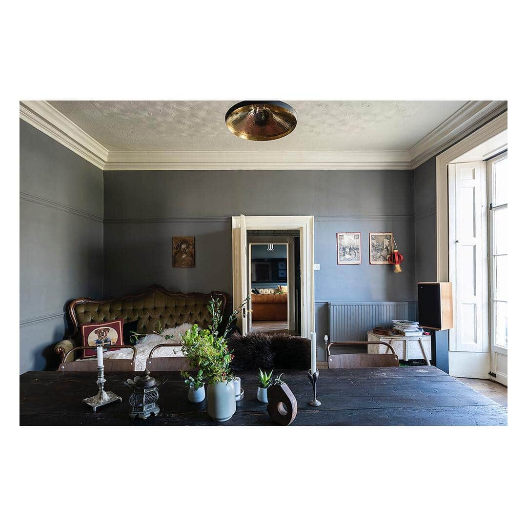 The Modern Houseさんのインスタグラム写真 - (The Modern HouseInstagram)「Set up shop in this wonderful Georgian townhouse which includes two rental premises. 📍Frome, Somerset. Link in our bio to find out more.  #somerset #opportunities #themodernhouse」4月11日 18時50分 - themodernhouse