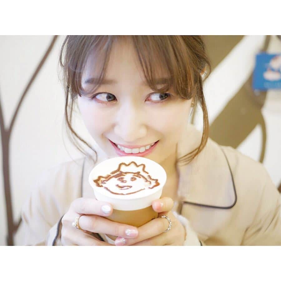 浦野一美さんのインスタグラム写真 - (浦野一美Instagram)「. 先日、サザエさんカフェにて☺️🌸. カフェラテもサザエさん❣️ 家族スリーブ、可愛いよね？😍 . .  #サザエさん #カフェ #カフェ巡り #cafe #instagood #instalike #instagram #instafood #instapic #instadaily #japan #東京 #日本 #tokyo」4月11日 18時43分 - cindy.cinderella