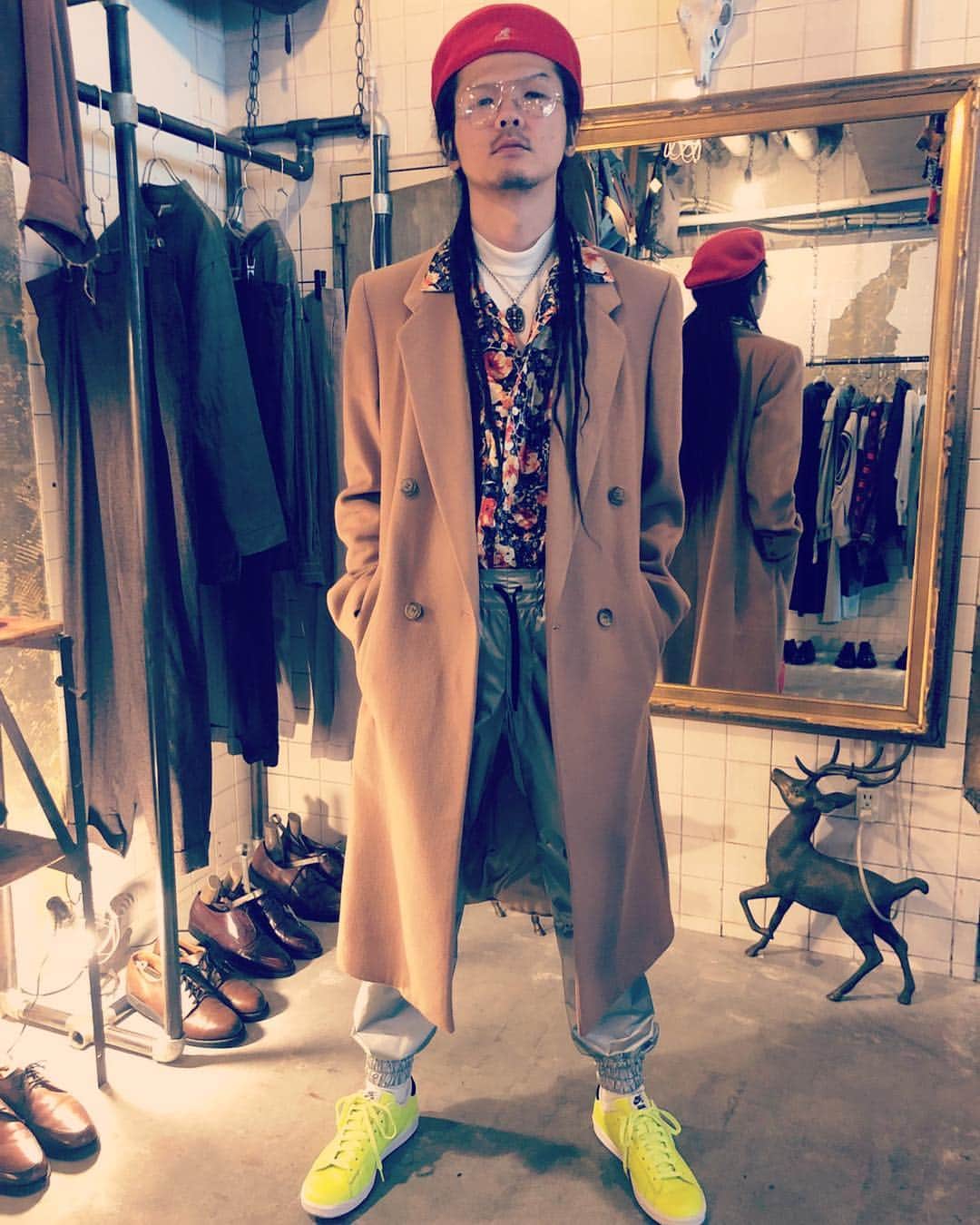 庄村聡泰のインスタグラム：「#ootd #kangol #rayban #pierrecardin #primalcode #ladmusician #avalone #supremenike #gucci #chromehearts  #hakui」