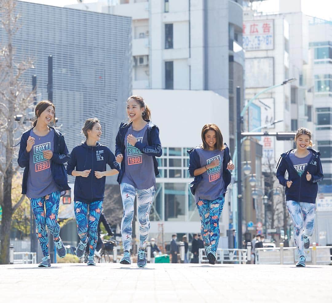 ROXY JAPANさんのインスタグラム写真 - (ROXY JAPANInstagram)「ホノルル駅伝を走るメンバーで集まり軽くジョキング🏃‍♀️ #ROXYrun」4月11日 19時40分 - roxyjapan