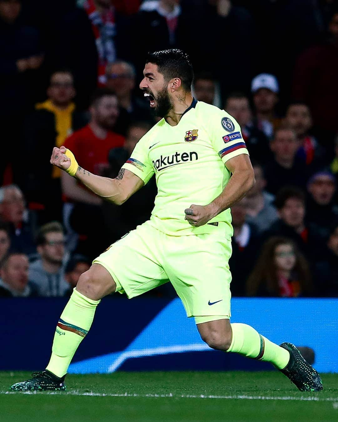 FCバルセロナさんのインスタグラム写真 - (FCバルセロナInstagram)「👊When Barça win at Old Trafford for the first time!🔵🔴 👊¡Primera victoria en Old Trafford!🔵🔴」4月11日 19時45分 - fcbarcelona