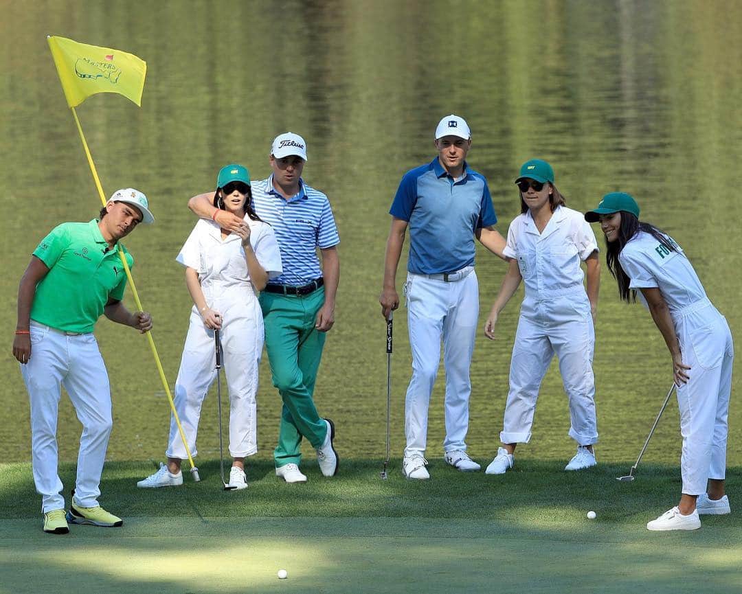 PGA TOURさんのインスタグラム写真 - (PGA TOURInstagram)「Golf. At the Masters. With your dates. Life is good.」4月11日 19時49分 - pgatour