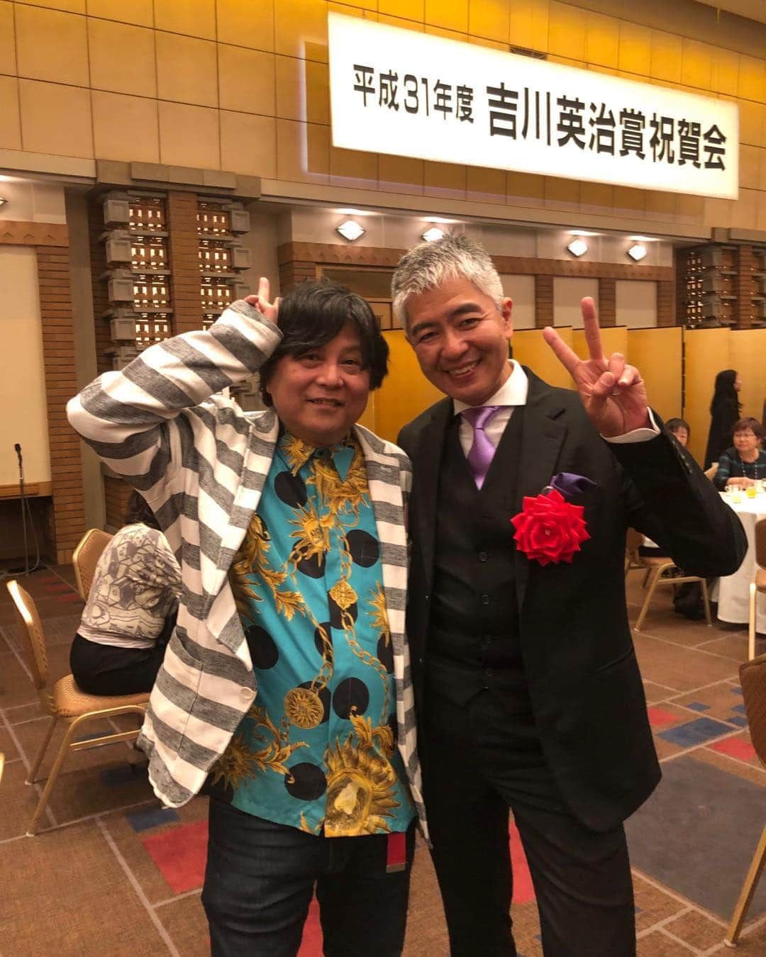 大森望さんのインスタグラム写真 - (大森望Instagram)「吉川英治文学新人賞受賞の藤井太洋さんと。」4月11日 20時14分 - nzmoh