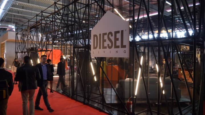 ディーゼルのインスタグラム：「To all lovers of design: we invite you to explore @dieselliving. This year we are celebrating our 10 years at Salone Del Mobile, that happens this week in Milan, by introducing the concept “WORK IN PROGRESS”- a vision that bridges the past with the future and reflects about what is yet to come. . . Diesel Living partners: @selettiworld @morosofficial @foscarinilamps @irisceramicaofficial @scavolini @bertipavimentilegno @mirabellocarrara . . #SaloneDelMobile2019 #DiesellivingWIP #workinprogress @isaloniofficial」