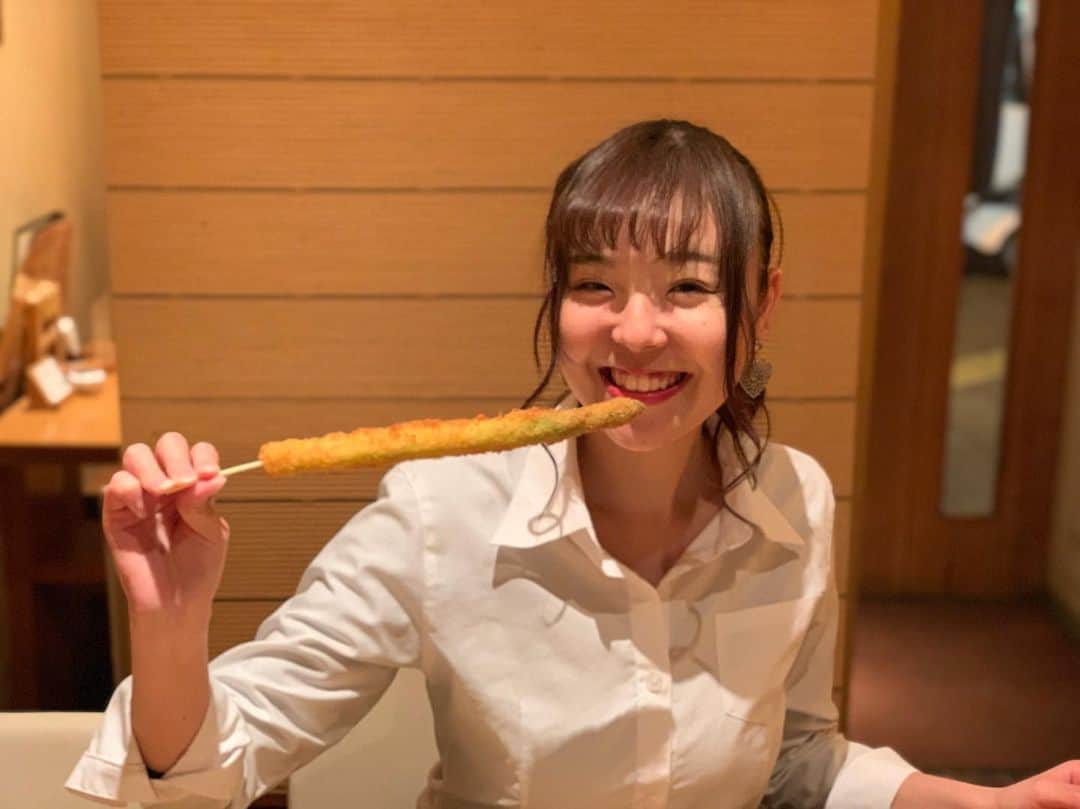 のインスタグラム：「【山形県産  特大アスパラの串揚げ】  流石山形県産すご〜くすご〜くなが〜いアスパラ✨ ジューシーで甘みがあり旨すぎですー☺️👍 #榛名 #西浦和 #埼玉 #浦和  #蕎麦 #居酒屋 #日本酒  #焼酎 #3m #森伊蔵 #魔王 #村尾  #武蔵浦和 #中浦和  #手作り #旬の野菜  #一人でも楽しめる #酒好 #刺身  #ヘルシー #ヘルシーメニュー  #健康 #健康食 #instafood  #グルメ好きな人と繋がりたい」