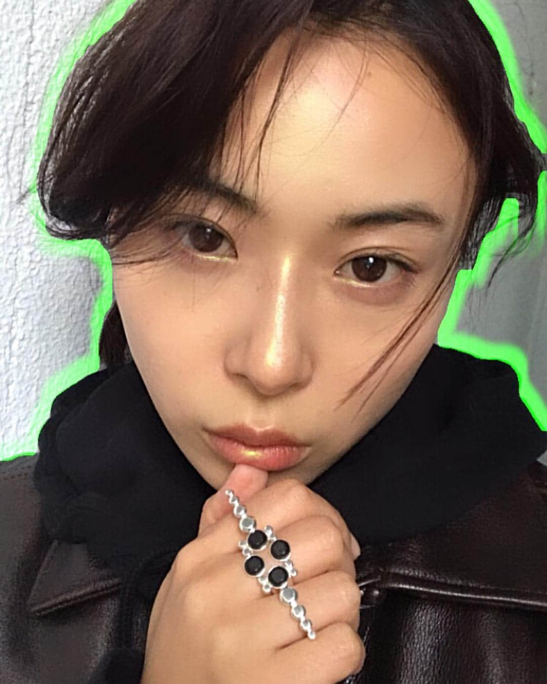 後藤早貴さんのインスタグラム写真 - (後藤早貴Instagram)「#facefilter 🥳 @kinraden my new ring💕  悔しい毎日だけど負けない😣❤️ #kinraden #newring #me #gosaki #selfie」4月11日 20時27分 - gosakicchi