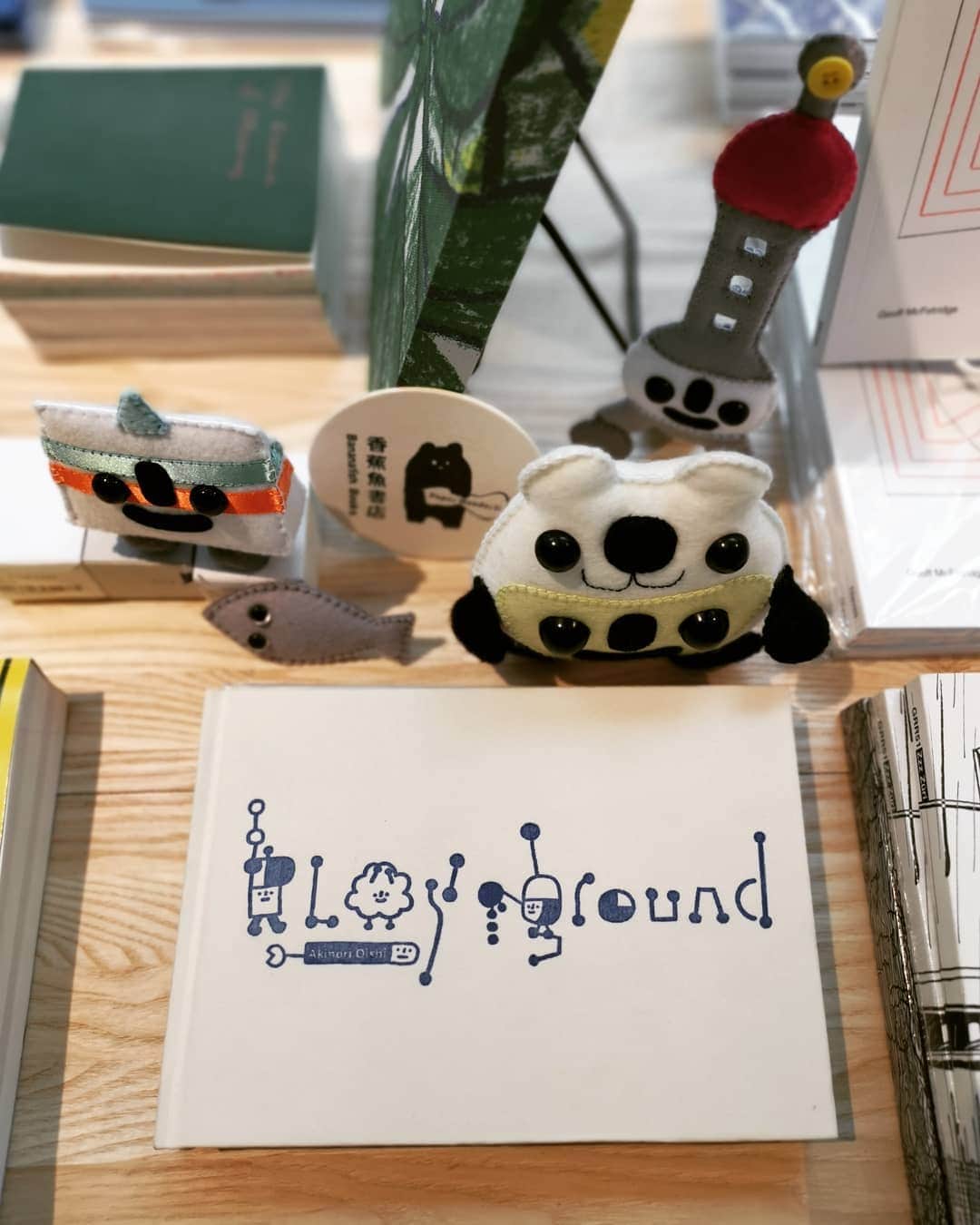 大石暁規さんのインスタグラム写真 - (大石暁規Instagram)「Aki "Playground" published by @bananafishbooks #bananafishbooks #risoprint #risograph #リソグラフ」4月11日 20時28分 - akinori_oishi