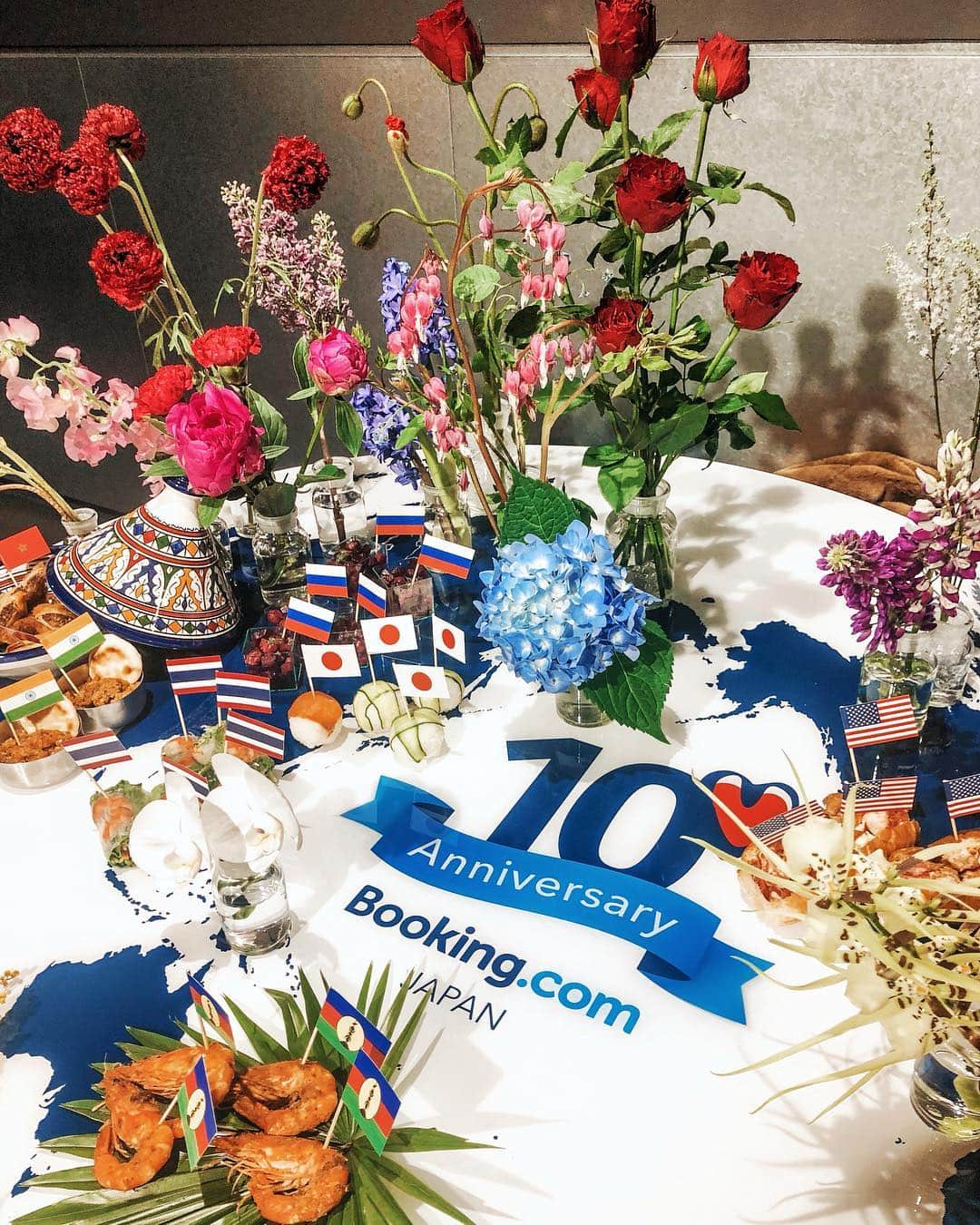 中嶋杏理さんのインスタグラム写真 - (中嶋杏理Instagram)「昨日は #Bookingcom の10周年﻿ anniversary partyに出席してきました🥂﻿ ﻿ Booking.comは旅先の9割を占める割合で﻿ ホテル選びに利用しているサイトで、﻿ とても見やすく使えば使う程お得だし﻿ まだあまり利用した事ない人には是非使って欲しい！﻿ ﻿ いつもお得に使っているつもりだったけれど、﻿ 昨日初めてマイルも貯まる事を知ってびっくり😳﻿ もう一回しっかり特典やお得情報を調べなくちゃ👌🏾﻿ ﻿ ﻿ ﻿ #ブッキングドットコム﻿ #ブッキングドットコムジャパン10周年﻿ #PR﻿ @girl_license﻿ ﻿ ﻿」4月11日 20時41分 - anrinakajima