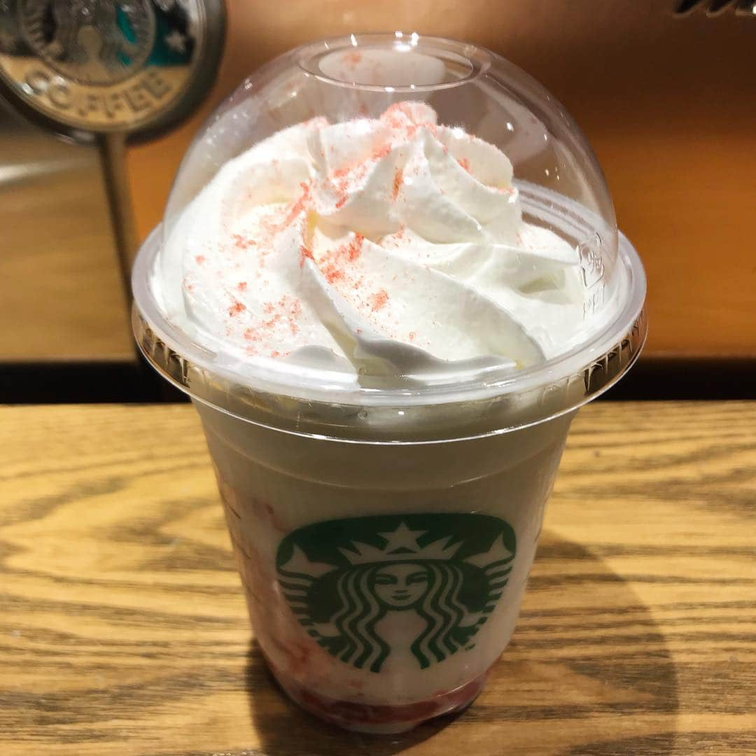 棚橋弘至さんのインスタグラム写真 - (棚橋弘至Instagram)「#starbucks ♪」4月11日 20時59分 - hiroshi_tanahashi