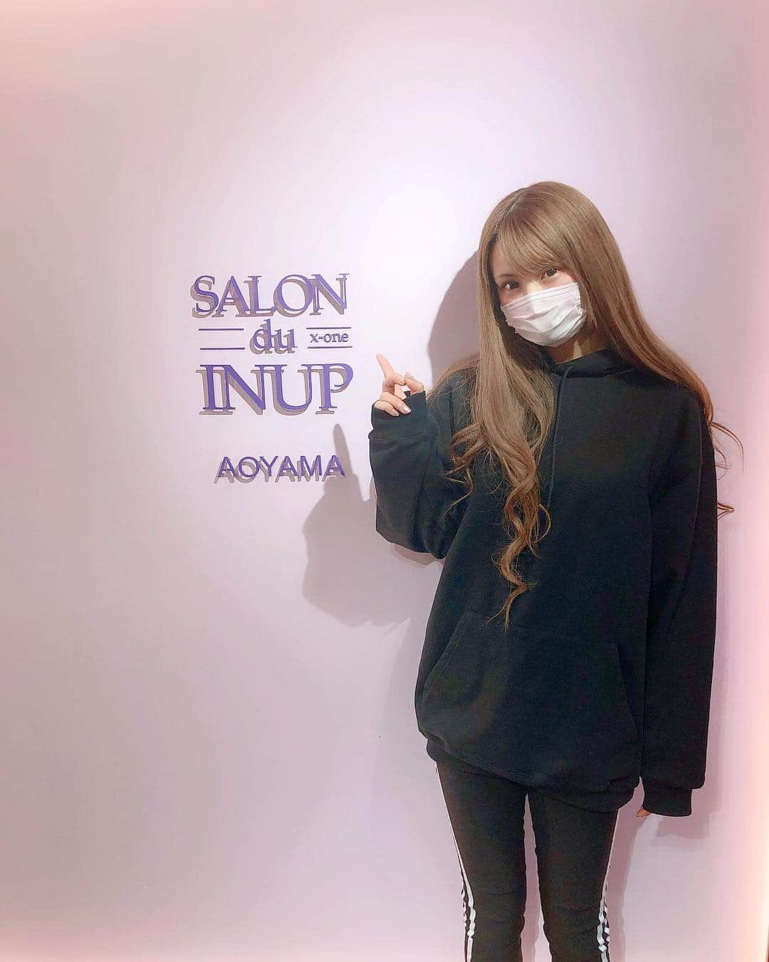 みもれもんさんのインスタグラム写真 - (みもれもんInstagram)「SALONduINUPさんでお肌のケアをしてもらいました😊🌈👀✨ ツルツルになってうれちい🌸 ・ ・ ・ ・ ・ #エステ  #美容#美容好きな人と繋がりたい #フェイシャル #東京 #青山 #beauty #haseshun #ファインダー越しの私の世界  #タレント #モデル  #みもれ #tiktok #イチナナ @shunsuke_hasegawa」4月11日 21時17分 - mimore_mon0929