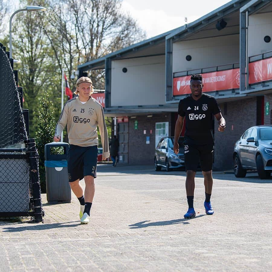 アヤックス・アムステルダムさんのインスタグラム写真 - (アヤックス・アムステルダムInstagram)「See you next week, @ChampionsLeague.  #UCL #ajajuv」4月11日 21時37分 - afcajax