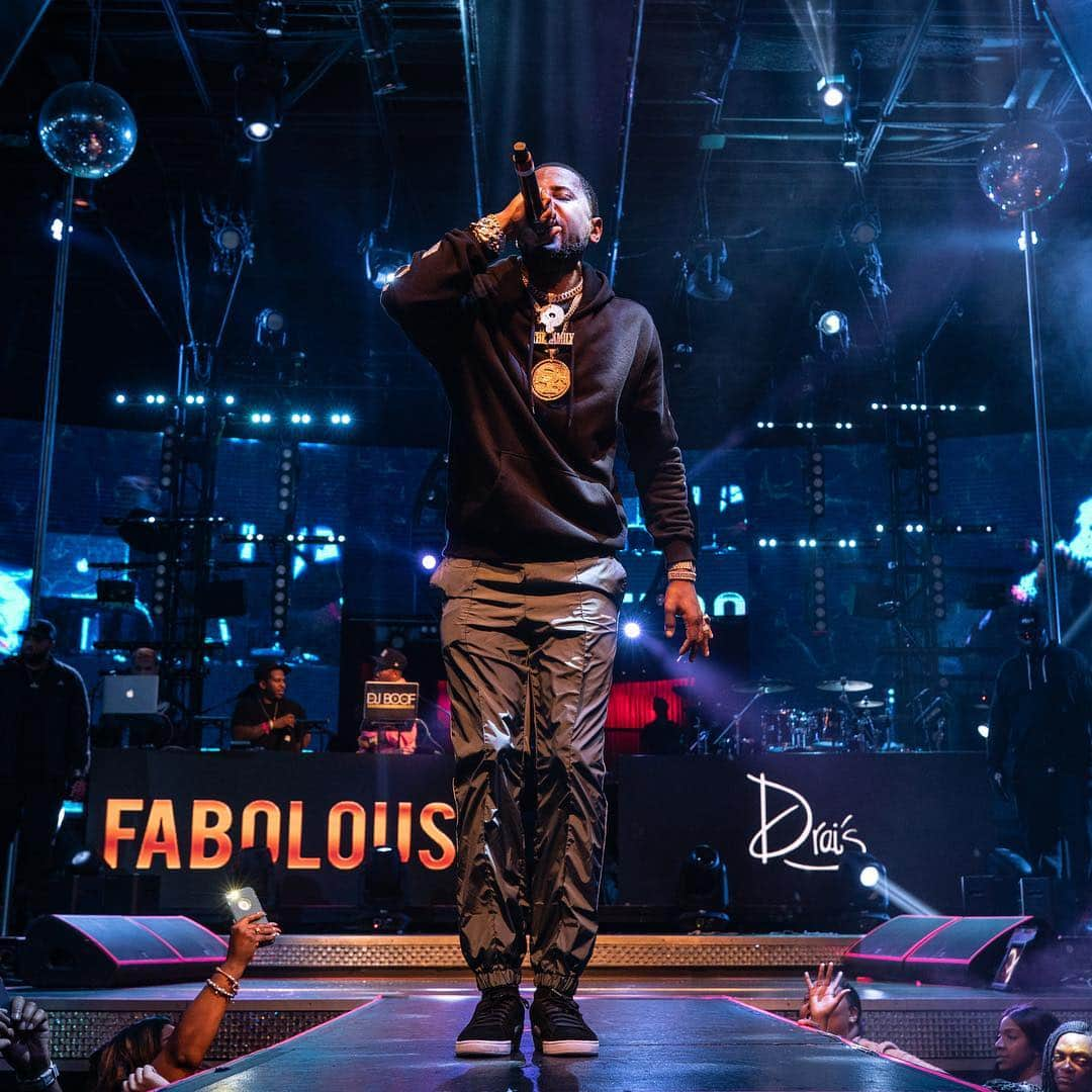 ファボラスさんのインスタグラム写真 - (ファボラスInstagram)「Everything that glitter ain’t GOALS.  #Drais #Vegas」4月12日 3時08分 - myfabolouslife