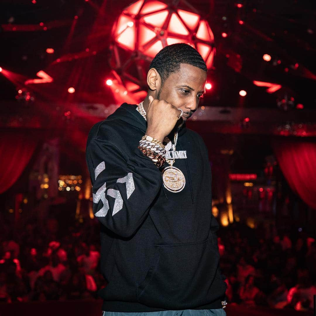 ファボラスさんのインスタグラム写真 - (ファボラスInstagram)「Everything that glitter ain’t GOALS.  #Drais #Vegas」4月12日 3時08分 - myfabolouslife