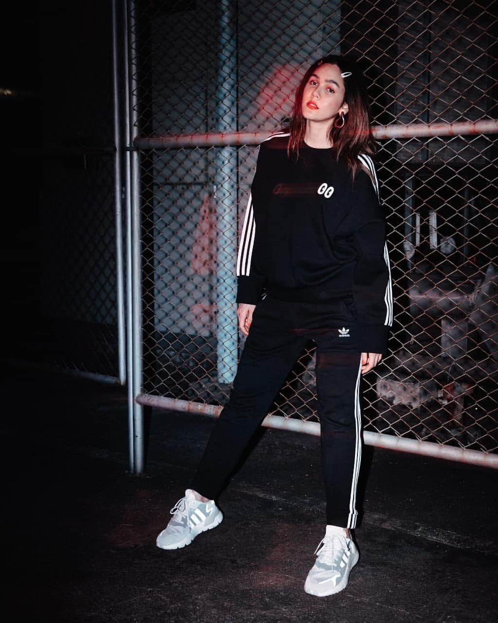 Araya Alberta Hargateさんのインスタグラム写真 - (Araya Alberta HargateInstagram)「#adidasthailand #adidasOriginals #NITEJOGGER #CREATEDWITHADIDAS」4月11日 22時07分 - chomismaterialgirl