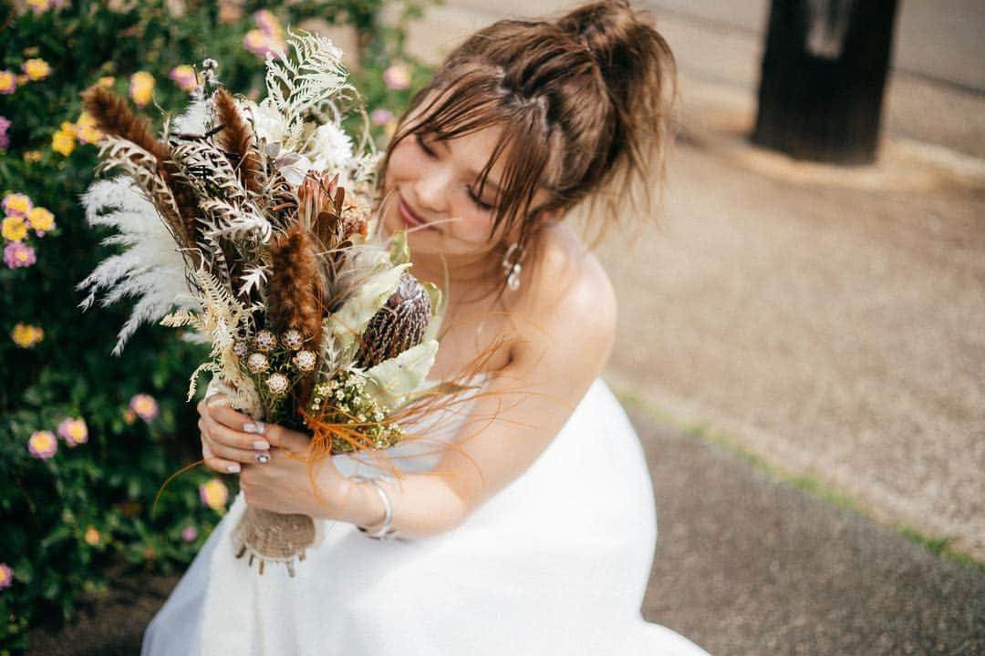 瀬戸サオリさんのインスタグラム写真 - (瀬戸サオリInstagram)「ハイポニーにブレイズhair💋 . 4パターンの髪型ラスト💇‍♀️ ＿＿＿＿＿＿＿＿＿＿＿＿＿＿ #後撮り #撮影 #ハワイ #hawaii #photowedding  #wedding #saori_wedding1118」4月11日 22時19分 - seto_saori