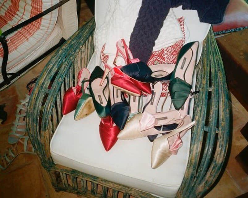 ザックポーゼンさんのインスタグラム写真 - (ザックポーゼンInstagram)「If the #shoe fits...! #zacposen #ss19 photographed @mastergia」4月11日 22時32分 - zacposen