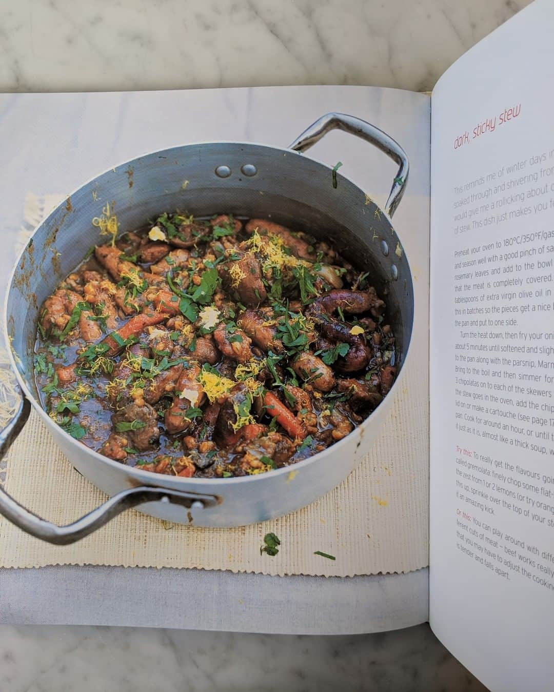 ジェイミー・オリヴァーさんのインスタグラム写真 - (ジェイミー・オリヴァーInstagram)「This dark, sticky stew always brings back fond memories for me. Mum would often make it for me when I would come home late soaked through and shivering from playing down by the stream in the pouring rain. This dish will just make you feel really happy and it's also dead cheap to make! A classic from Jamie's Kitchen. #DinnerInspiration #ThrowbackThursday」4月11日 22時35分 - jamieoliver