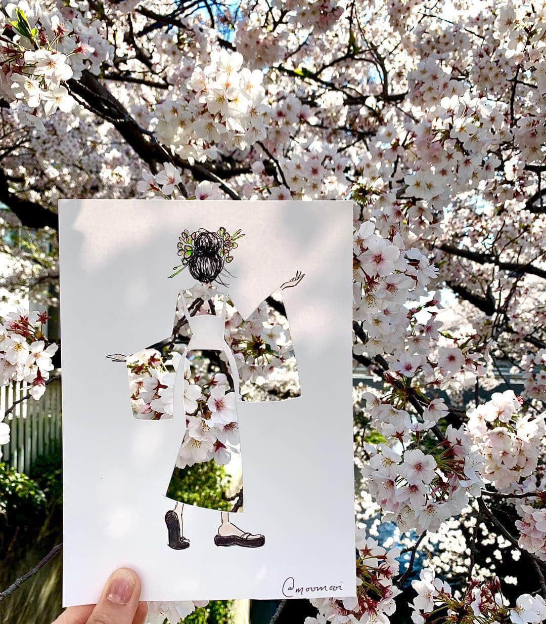 Andaz Tokyo アンダーズ 東京さんのインスタグラム写真 - (Andaz Tokyo アンダーズ 東京Instagram)「Inspired by this flowery season, #SomeAndazGirls is back 🌸 and with a new spring wardrobe 👘🥰 - 🎨 Cutout by @moomooi」4月11日 23時02分 - andaztokyo