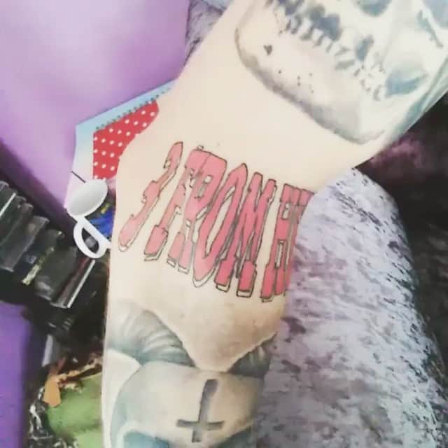 ロブ・ゾンビのインスタグラム：「It's official! This is the first 3 FROM HELL tattoo I've seen. #threefromhell #robzombie #sherimoonzombie #billmoseley #thedevilsrejects #richardbrake #houseof1000corpses #jeffdanielphillips #freethethree」