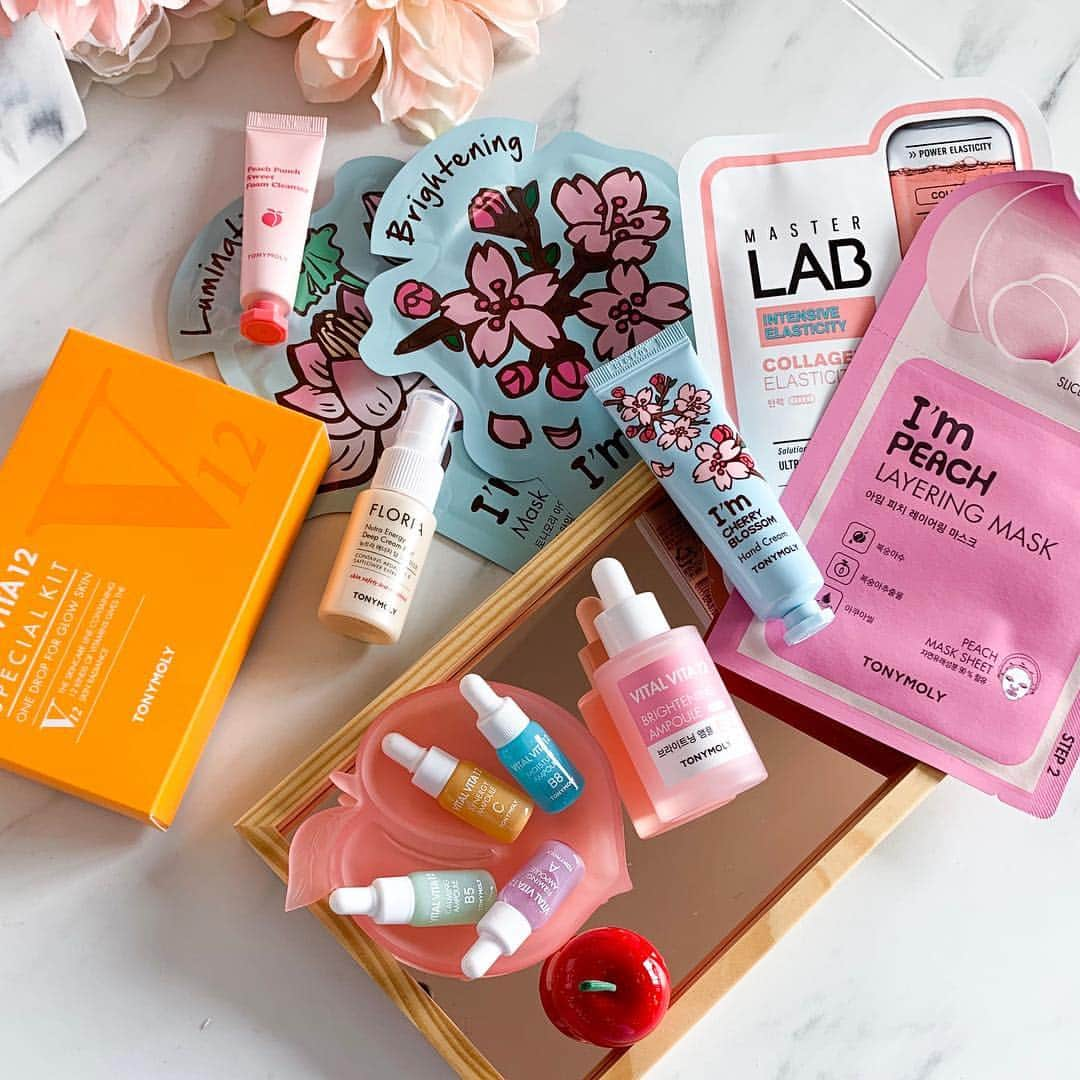 TONYMOLY USA Officialさんのインスタグラム写真 - (TONYMOLY USA OfficialInstagram)「It’s April Bundle time! 🌸 Every month, we handpick our favorites to curate a special skincare set so you can try the very best of TONYMOLY without having to break the bank! Quantities are limited so make sure to grab your’s while you still can!⠀ —⠀⠀⠀⠀⠀⠀⠀⠀⠀⠀ 🌷I’m Real Lotus Sheet Mask: Transforms dull and dehydrated skin. ⠀ 🌷I’m Real Cherry Blossom Sheet Mask: Cherry Blossom Extract brightens skin. ⠀ 🌷I’m Peach Layering Sheet Mask: Infused with Peach Water to naturally firm and combat aging. ⠀ 🌷Master Lab Collagen Sheet Mask: Improves skin’s elasticity with skin-firming proteins. ⠀ 🌷Peach Punch Foam Cleanser (10 ml): Gently cleanses face with nutritious ingredients. ⠀ 🌷Floria Nutra Energy Cream Mist (20 ml): Moisturizing mist infused with Argan Oil and Safflower Extract. ⠀ 🌷Vital Vita 12 Brightening Ampoule (full size): Even tone and banish dullness with Vitamin B12. ⠀ 🌷Mini Vital Vita 12 Ampoules (set of 4): Mix and match our ampoules to target specific needs. ⠀ 🌷Vital Vita 12 Special Kit: Try our Vital Vita 12 collection with this 4 piece deluxe sample kit. ⠀ 🌷I’m Cherry Blossom Hand Cream: Infused with Cherry Blossom Extract to nourish hands. ⠀ 🌷Cherry Lip Balm: Hydrate lips with this creamy and adorable lip balm. ⠀ ⠀ #xoxoTM #TONYMOLYnMe」4月11日 23時18分 - tonymoly.us_official