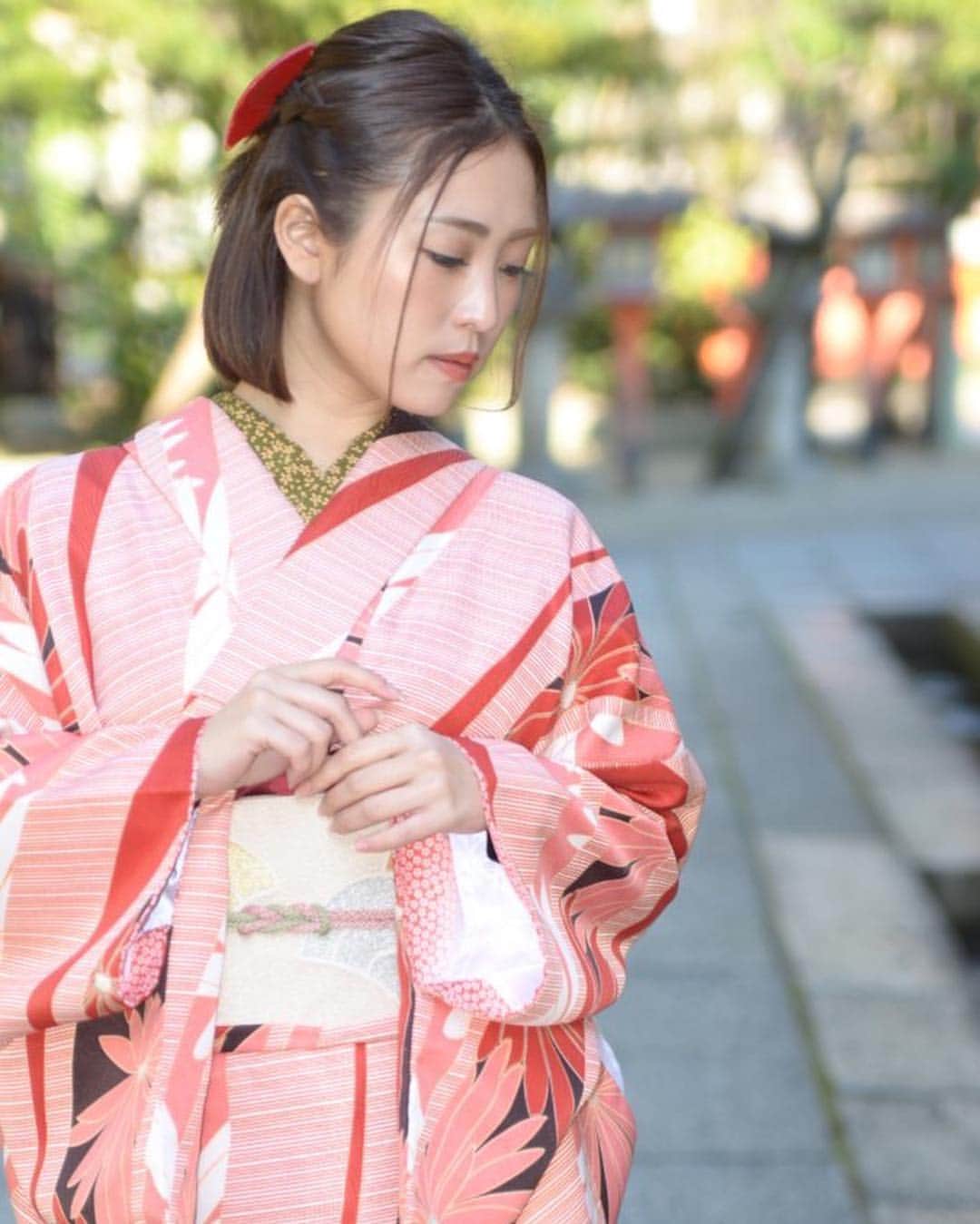 柚月めいさんのインスタグラム写真 - (柚月めいInstagram)「. まだまだ寒いですね。 . . #和装#着物#日本#ヘアセット#京都 #japan#kyoto#pic #portrait#follw #柚月めい」4月11日 23時44分 - meimei.yuzu